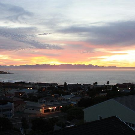 Villa Salop House Fish Hoek Esterno foto
